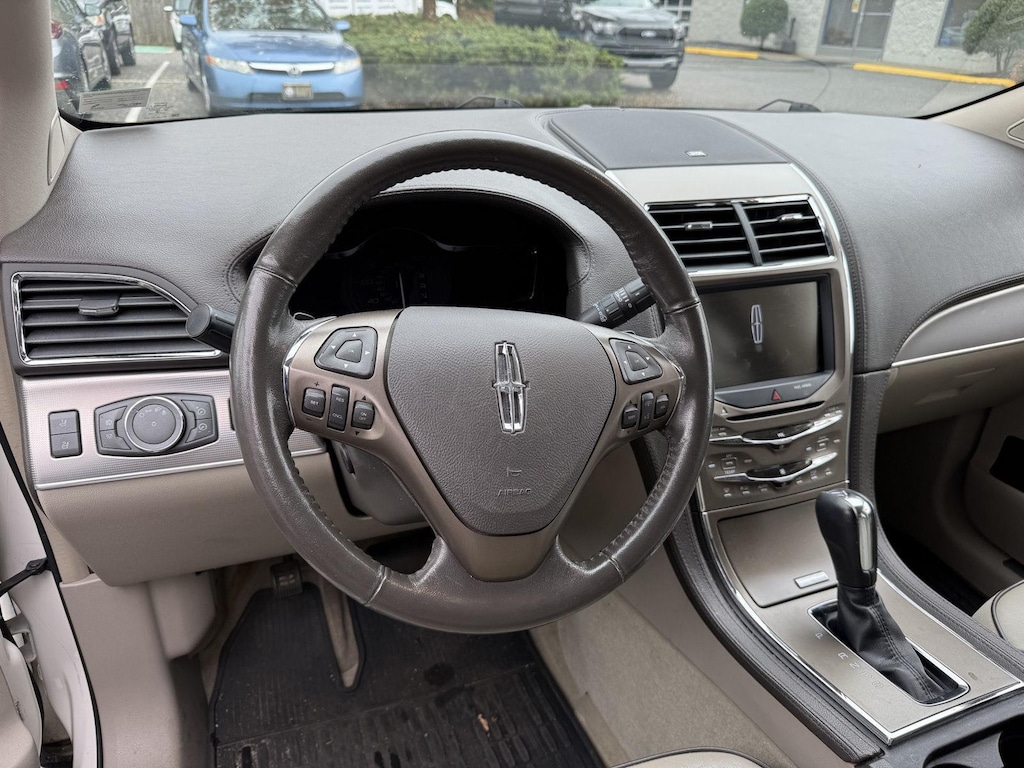 Used 2013 Lincoln MKX Base Crossover