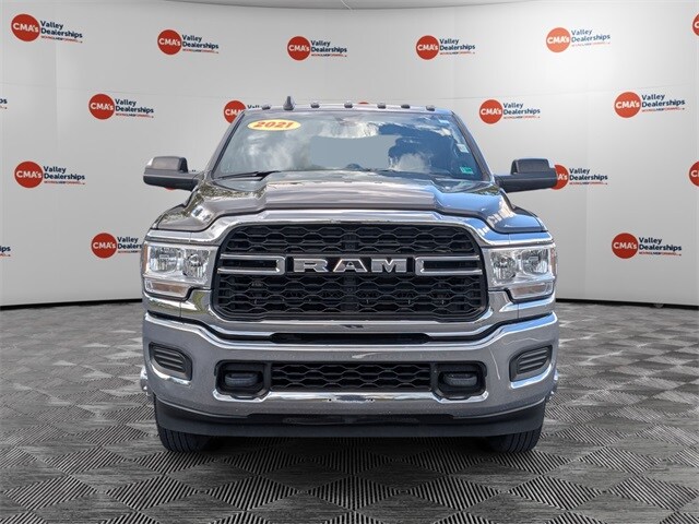 2021 Ram 3500 Tradesman photo 2