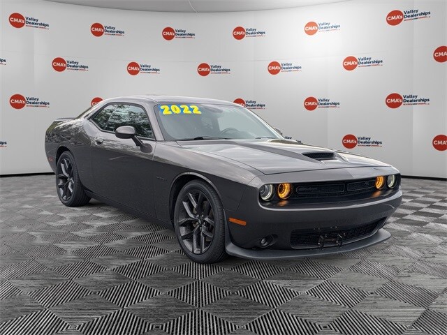 2022 Dodge Challenger R/T photo 3