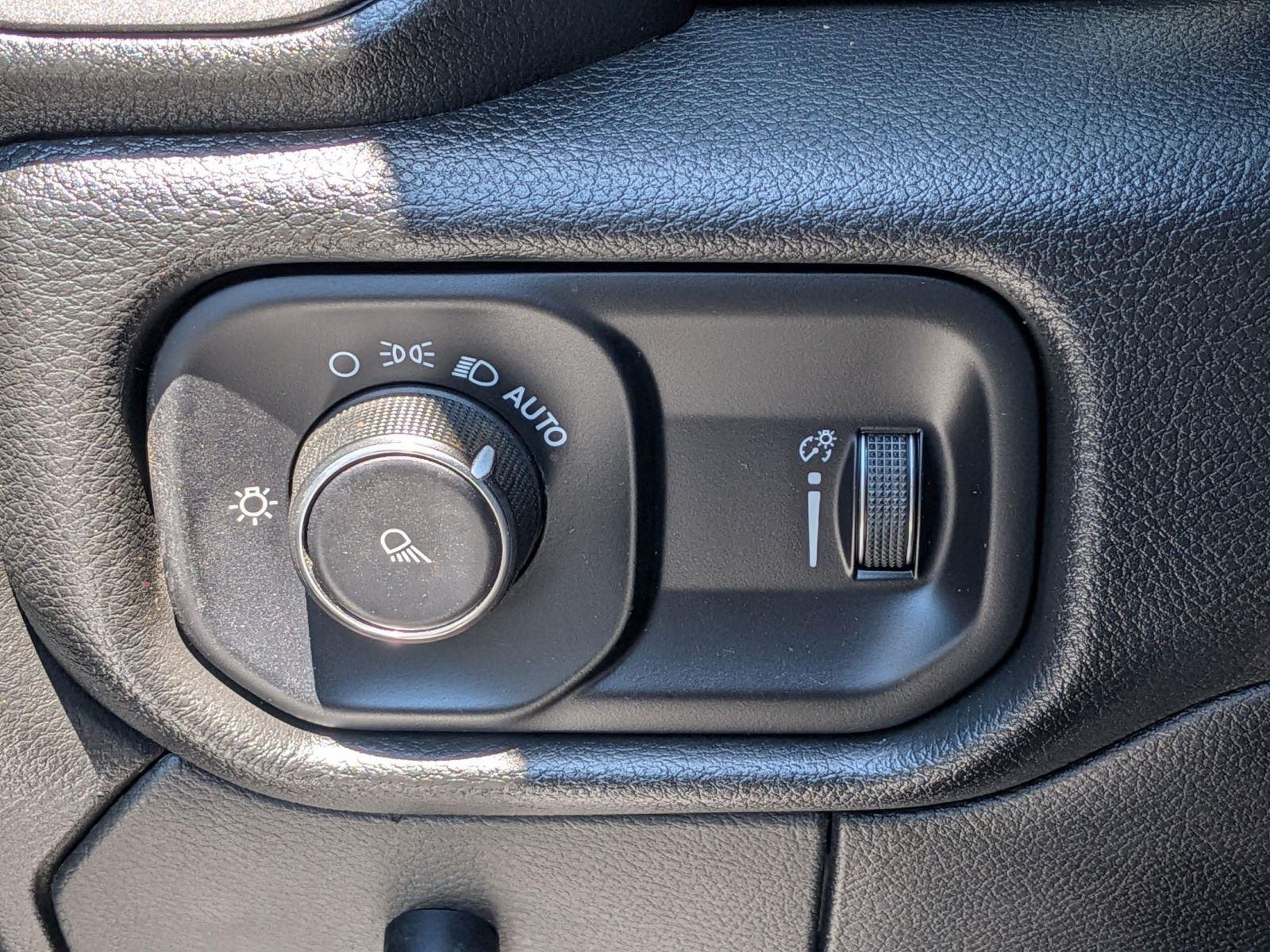 2022 RAM Ram 2500 Pickup Tradesman - Photo 16