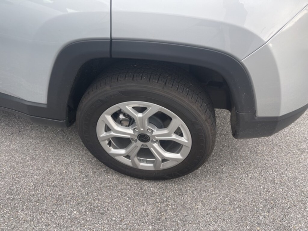 Used 2025 Jeep Compass For Sale at Carter Myers Automotive VIN