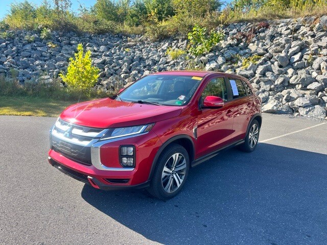 2022 Mitsubishi Outlander Sport SE photo 3