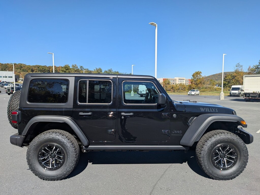 New 2025 Jeep Wrangler  Convertible