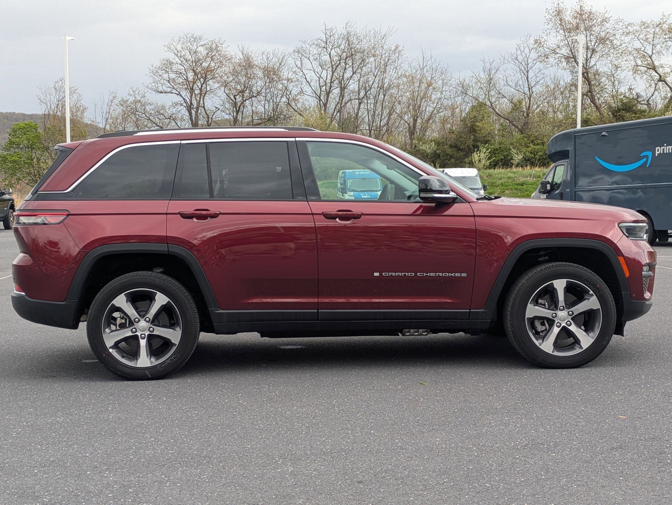 2024 Jeep Cherokee 4xe photo 4
