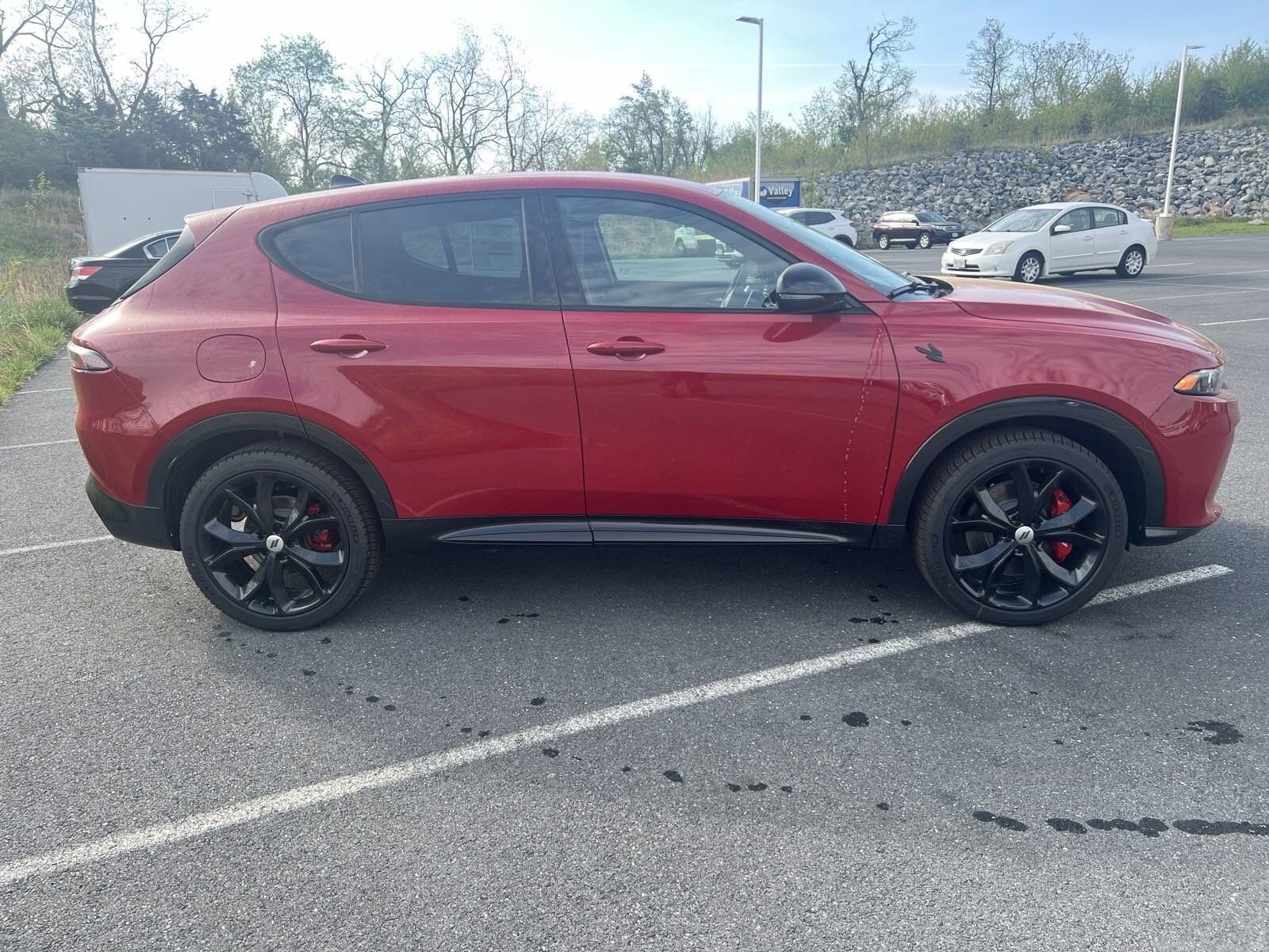2024 Dodge Hornet R/T photo 4