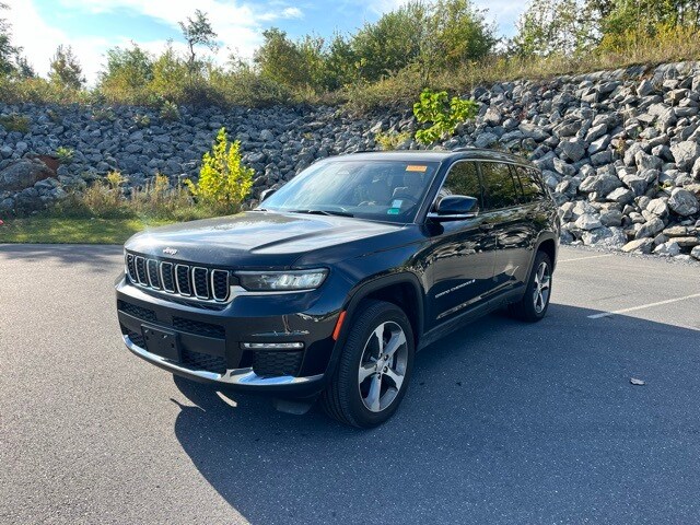 2024 Jeep Grand Cherokee Limited photo 2