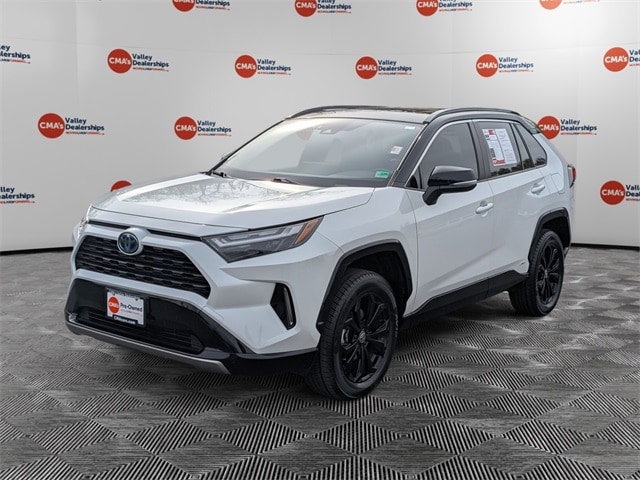 2023 Toyota RAV4 XSE's photo