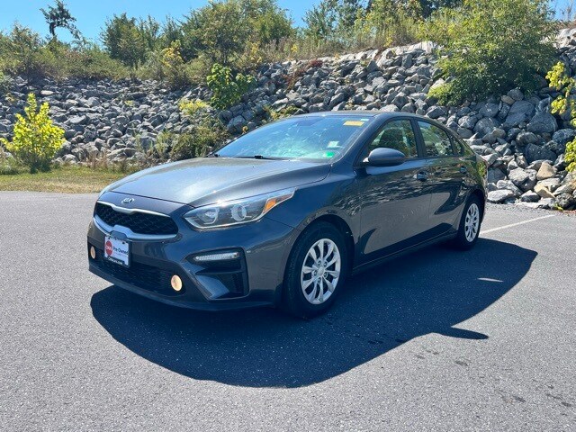 2021 Kia Forte FE photo 3