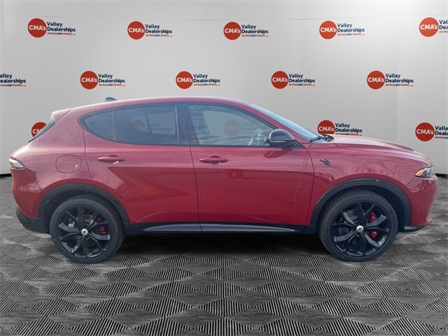 2024 Dodge Hornet R/T photo 4