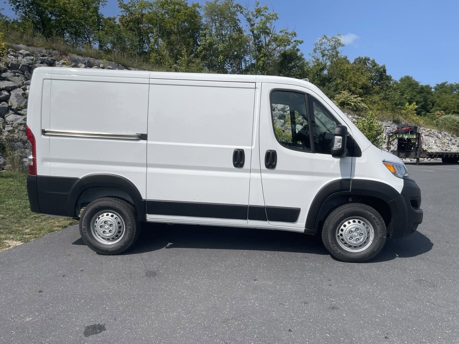 2024 Ram ProMaster 1500 photo 3