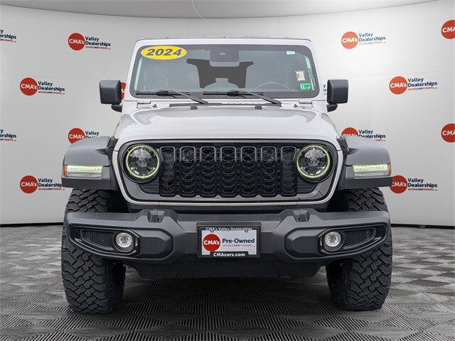 2024 Jeep Wrangler Willys photo 2