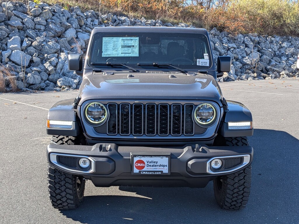 New 2025 Jeep Gladiator Truck
