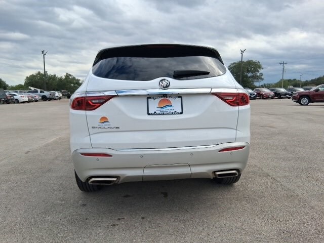 2023 Buick Enclave Essence photo 4