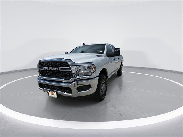 2024 Ram 2500 Tradesman photo 4