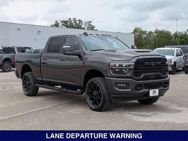 2025 Ram 2500 Laramie photo 3
