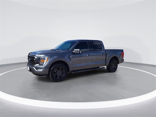 2022 Ford F-150 XLT photo 3