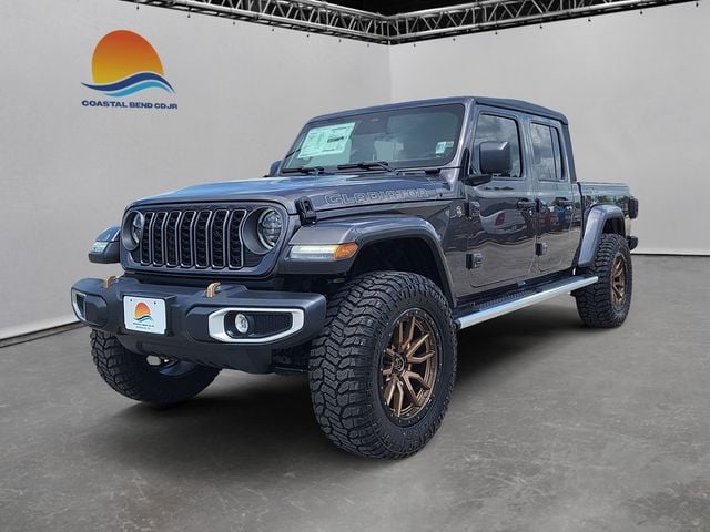 2026 Jeep Gladiator Pickup 