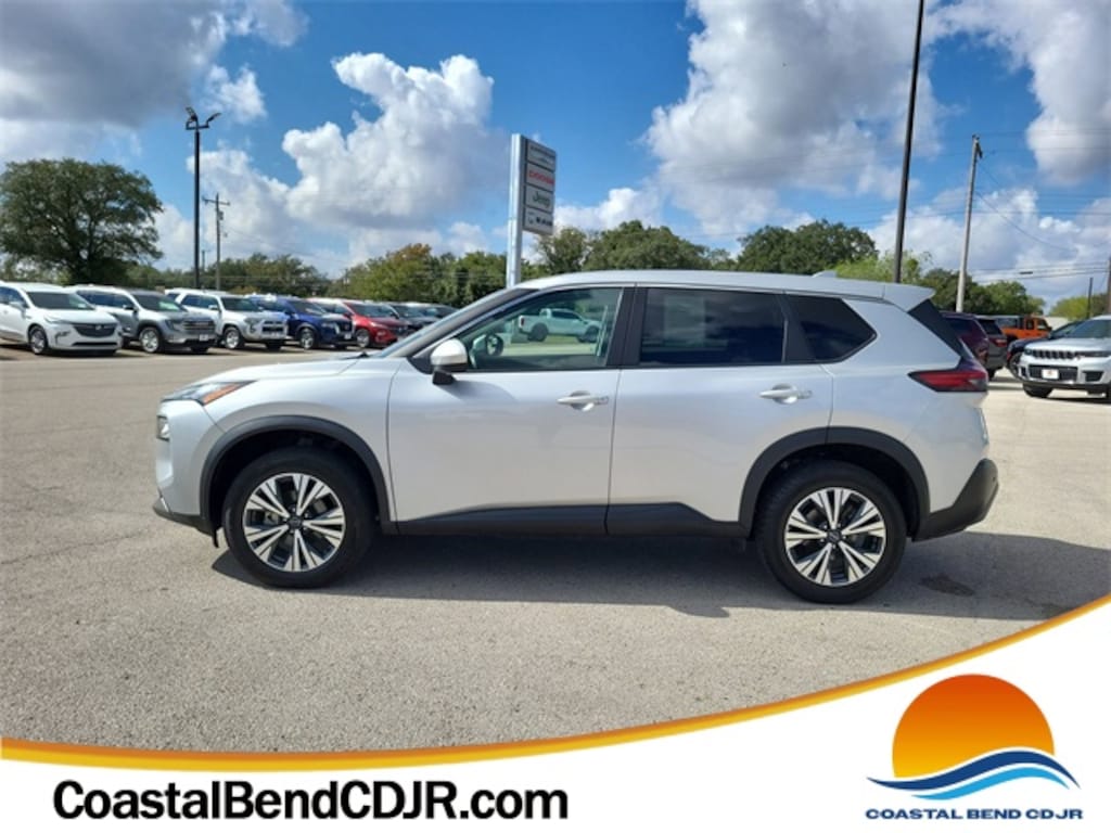 Used 2023 Nissan Rogue SV SUV