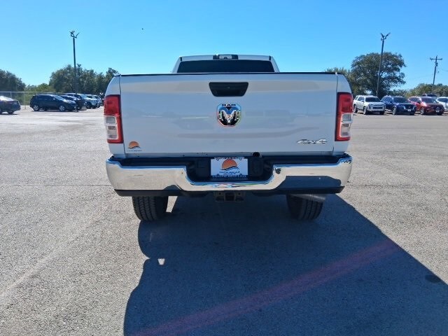 2024 Ram 2500 Tradesman photo 4