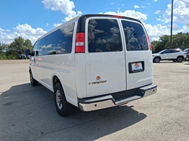 2022 Chevrolet Express 3500 LT photo 3