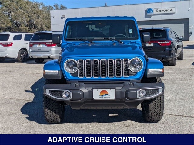 2024 Jeep Wrangler Sahara photo 2