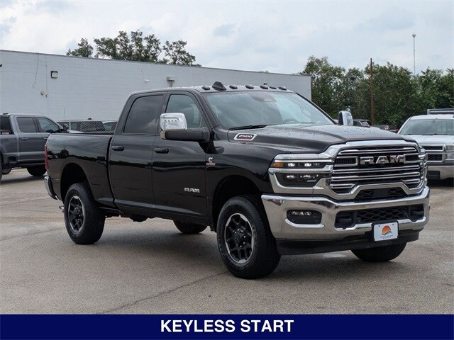 2025 Ram 2500 Laramie photo 3