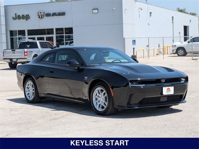 2025 Dodge Charger R/T photo 3