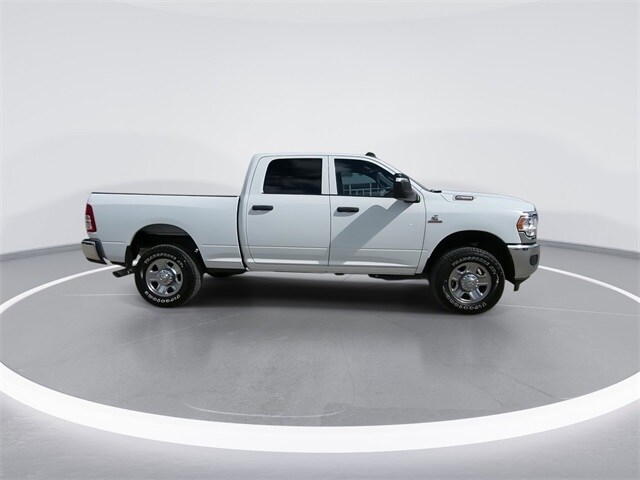 2024 Ram 2500 Tradesman photo 2