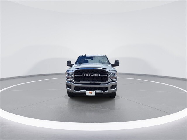 2024 Ram 3500 Tradesman photo 4