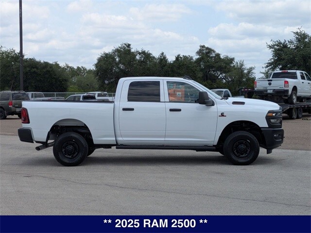 2025 Ram 2500 Tradesman photo 4