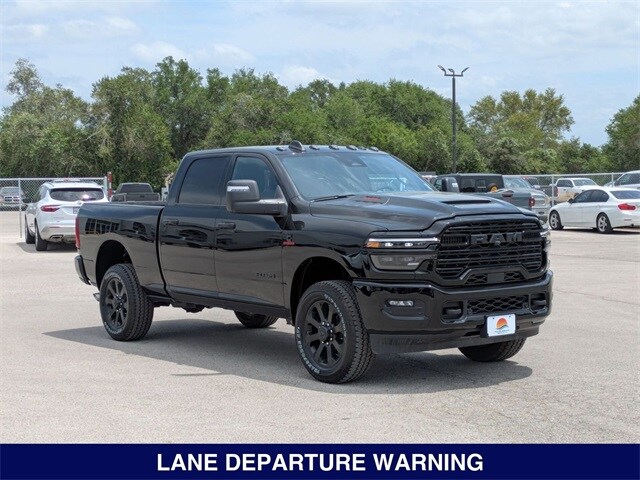 2025 Ram 2500 Laramie photo 3