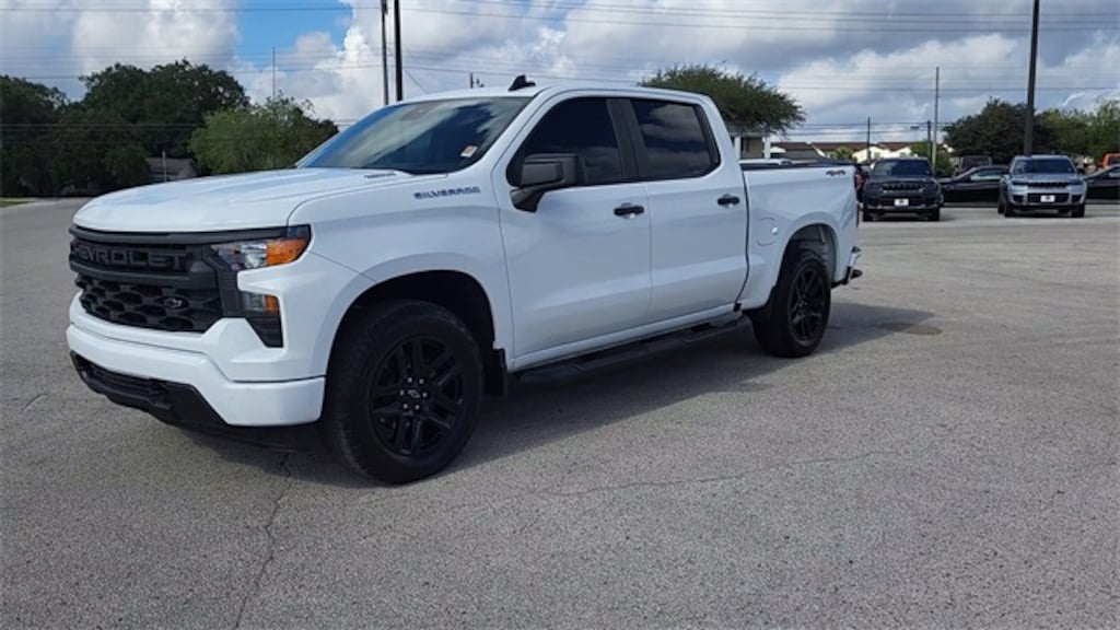 Used 2025 Chevrolet Silverado 1500 Custom Truck