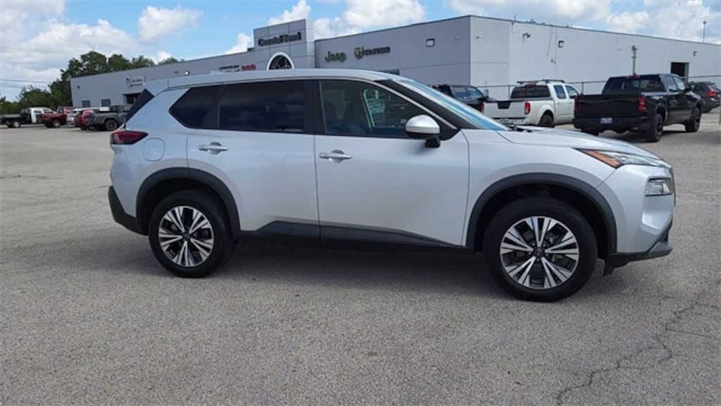 Used 2023 Nissan Rogue SV SUV