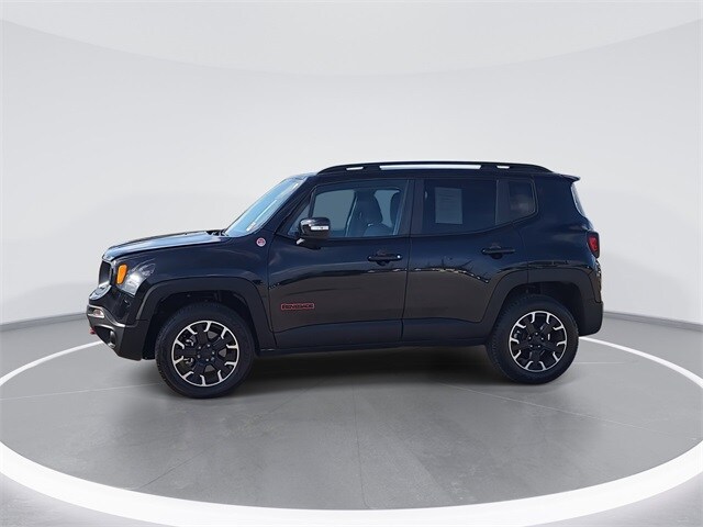 2023 Jeep Renegade Trailhawk photo 2