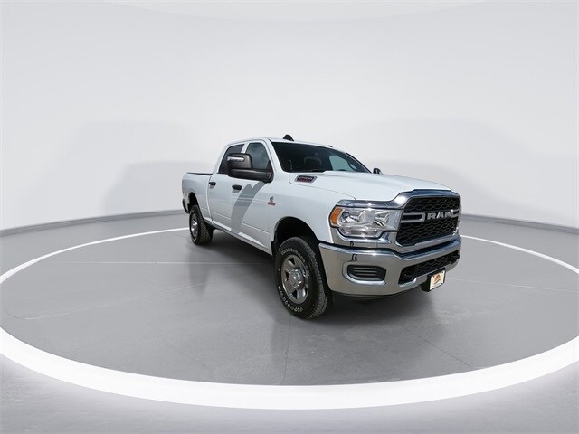 2024 Ram 2500 Tradesman photo 3