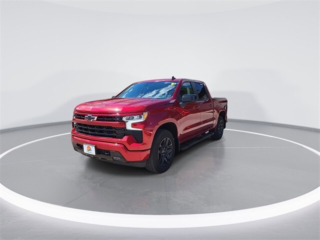 2024 Chevrolet Silverado 1500 RST photo 3