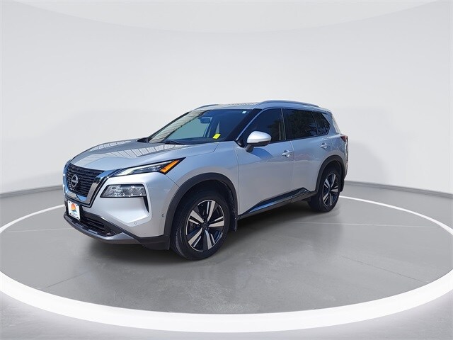 2022 Nissan Rogue SL photo 4