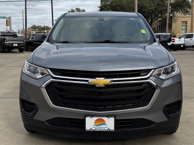 2020 Chevrolet Traverse LS photo 2