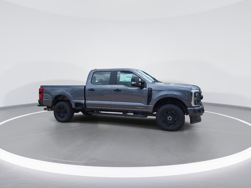 New 2025 Ford Super Duty F-250 SRW XL XL 4WD Crew Cab 6.75 Box
