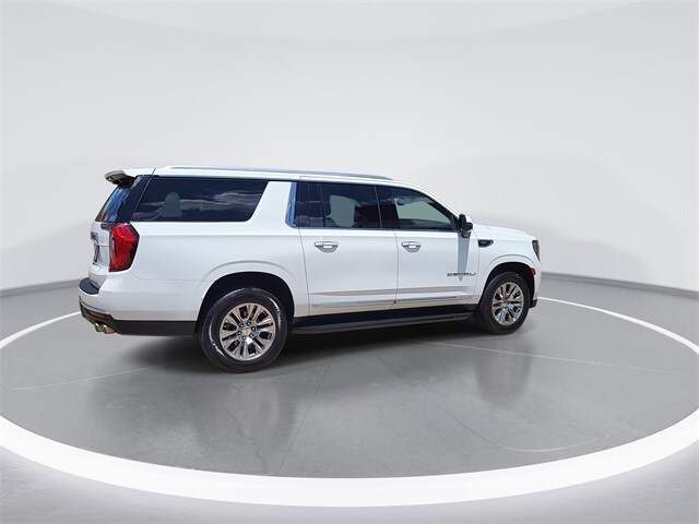 2023 Gmc Yukon XL Denali photo 2