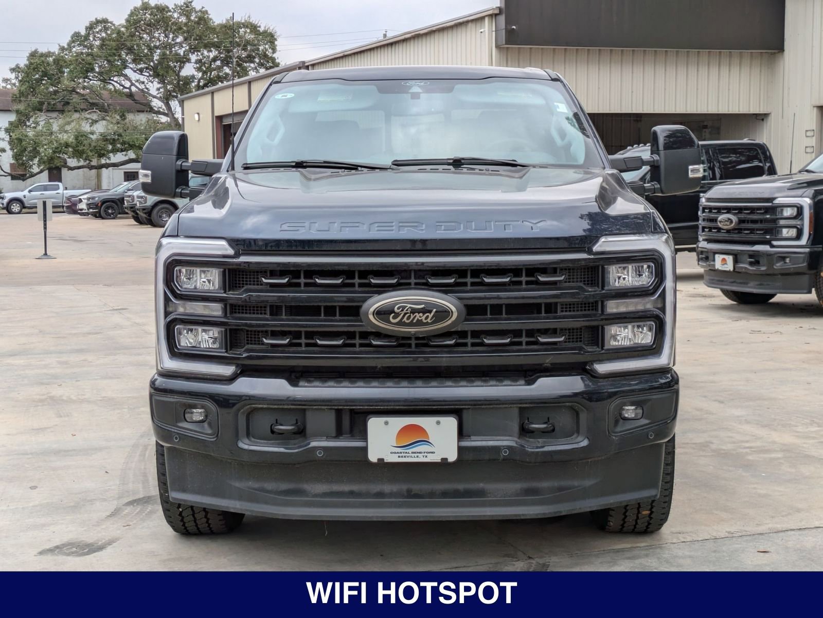 2024 Ford F-250 Lariat photo 2