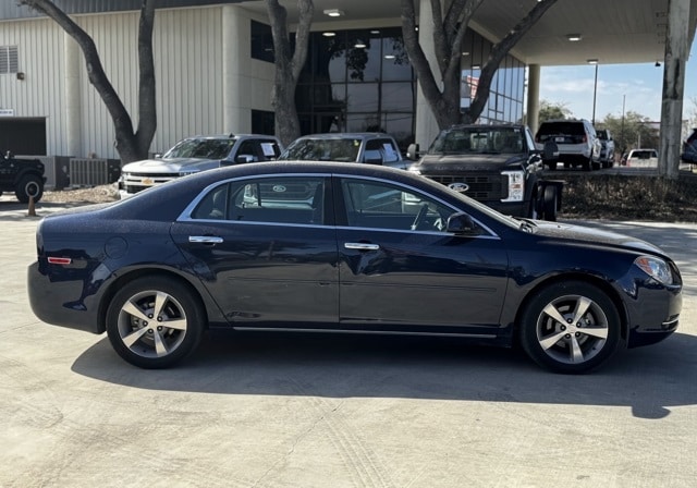 2012 Chevrolet Malibu 1LT photo 4