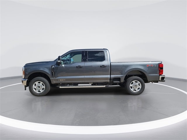 2026 Ford F-250 Super Duty XLT's photo