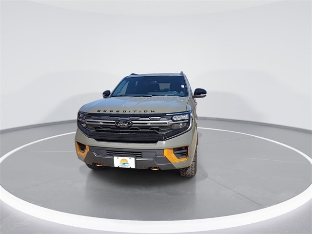 2025 Ford Expedition photo 3