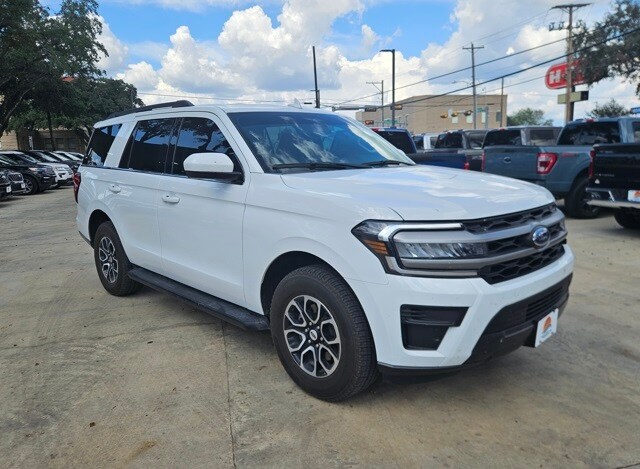2023 Ford Expedition XLT photo 4