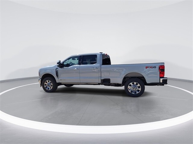 2026 Ford F-350 Lariat photo 4