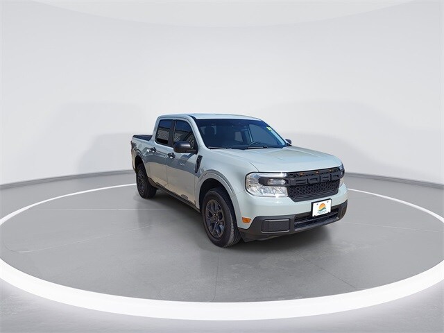 2024 Ford Maverick XLT photo 2