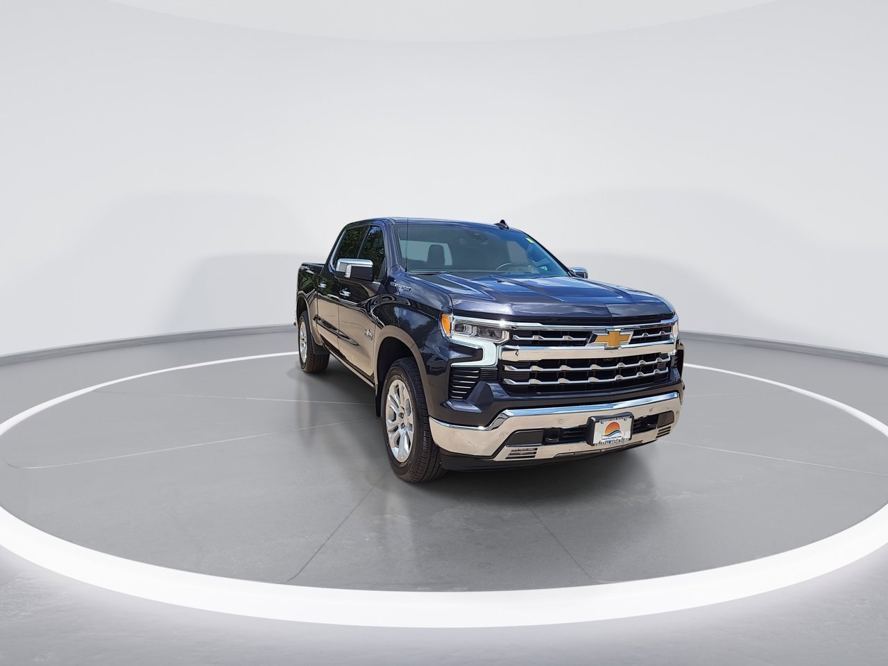 2024 Chevrolet Silverado 1500 LTZ photo 2