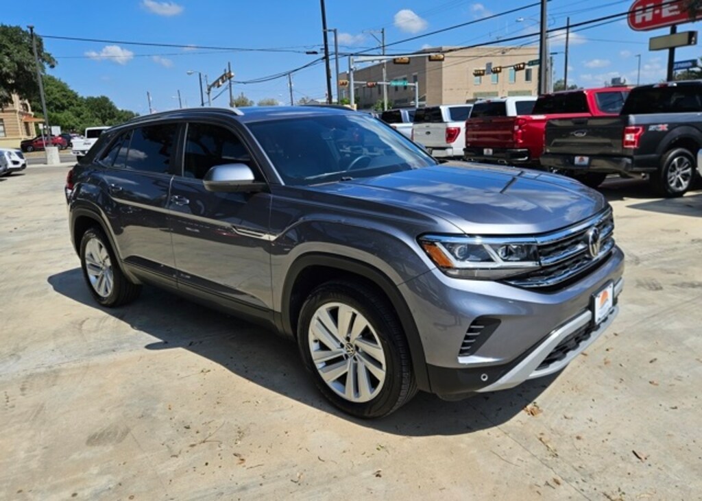 Used 2021 Volkswagen Atlas Cross Sport 2.0T SE w/Technology SUV
