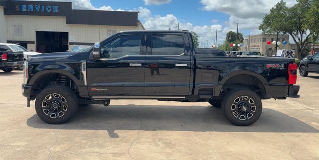 2024 Ford F-250 Platinum 4x4 Crew Cab 8' Box's photo